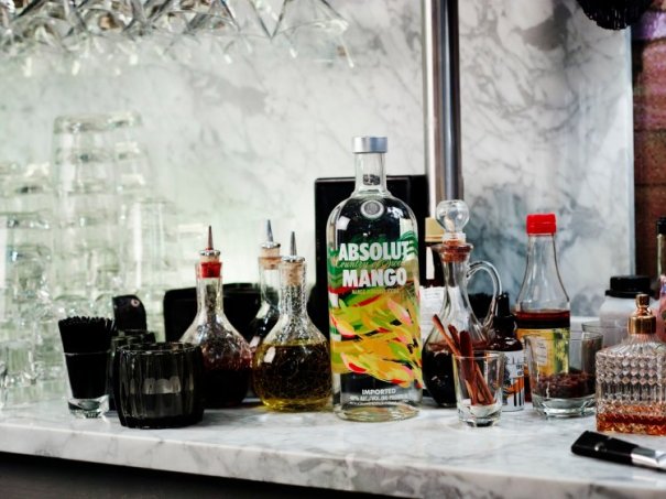 absolut_flavours_redesign_-_environment_-_mango_aotw